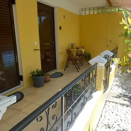 Angela's Cute Analipsis (Corfu)